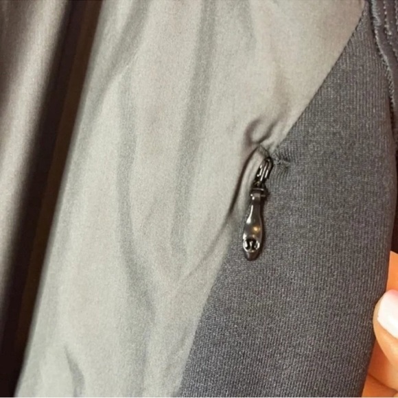 🆕 LULULEMON ATHLETICA Jacket Snug Sprinter Heathered Slate grey black zip up 6 - Picture 13 of 16